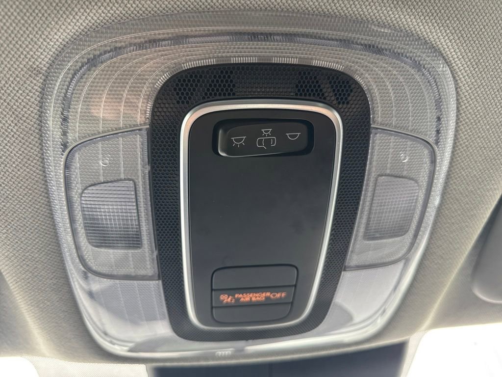 Used 2025 Hyundai Elantra SE image 22