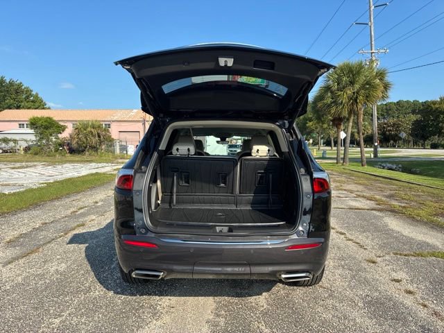Used 2024 Buick Enclave Essence w/ Technology Package FWD image 18