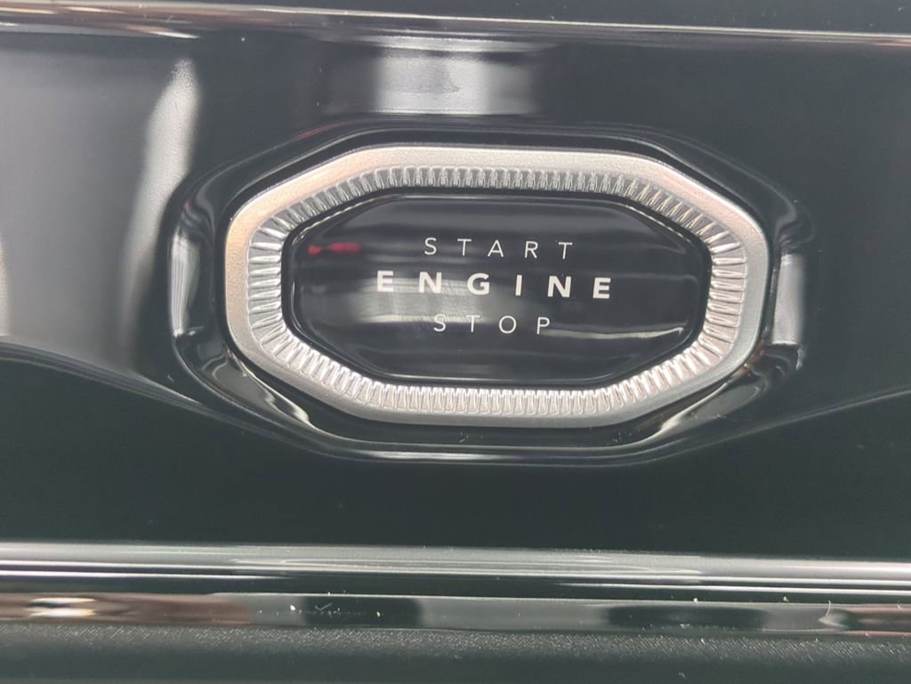 New 2026 Jeep Grand Cherokee Limited AWD/4WD image 32