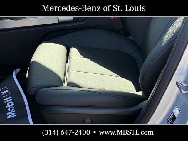 New 2026 Mercedes-Benz GLB 250 4MATIC image 14
