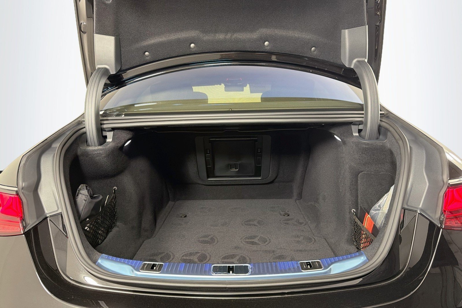 New 2027 Mercedes-Benz S 580 4MATIC Sedan image 22