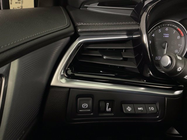 Used 2025 Cadillac XT6 Premium Luxury w/ Technology Package AWD/4WD image 21
