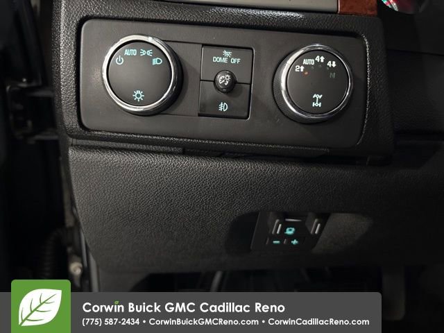 Used 2011 GMC Sierra 1500 SLT w/ SLT Convenience Package AWD/4WD image 28