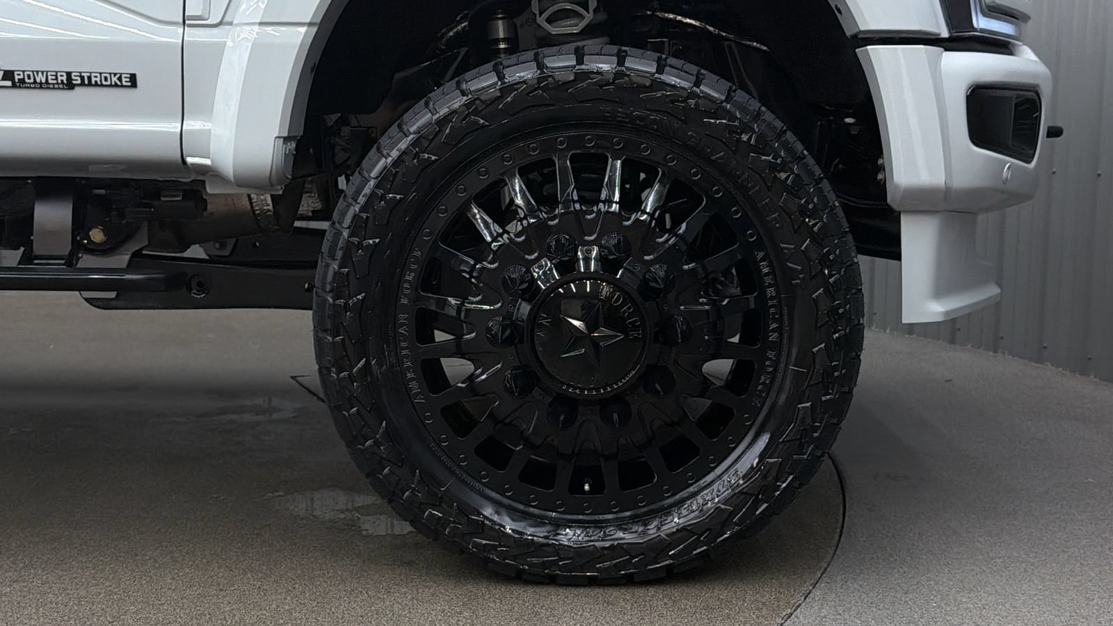 Used 2026 Ford F450 Platinum w/ FX4 Off-Road Package AWD/4WD image 9