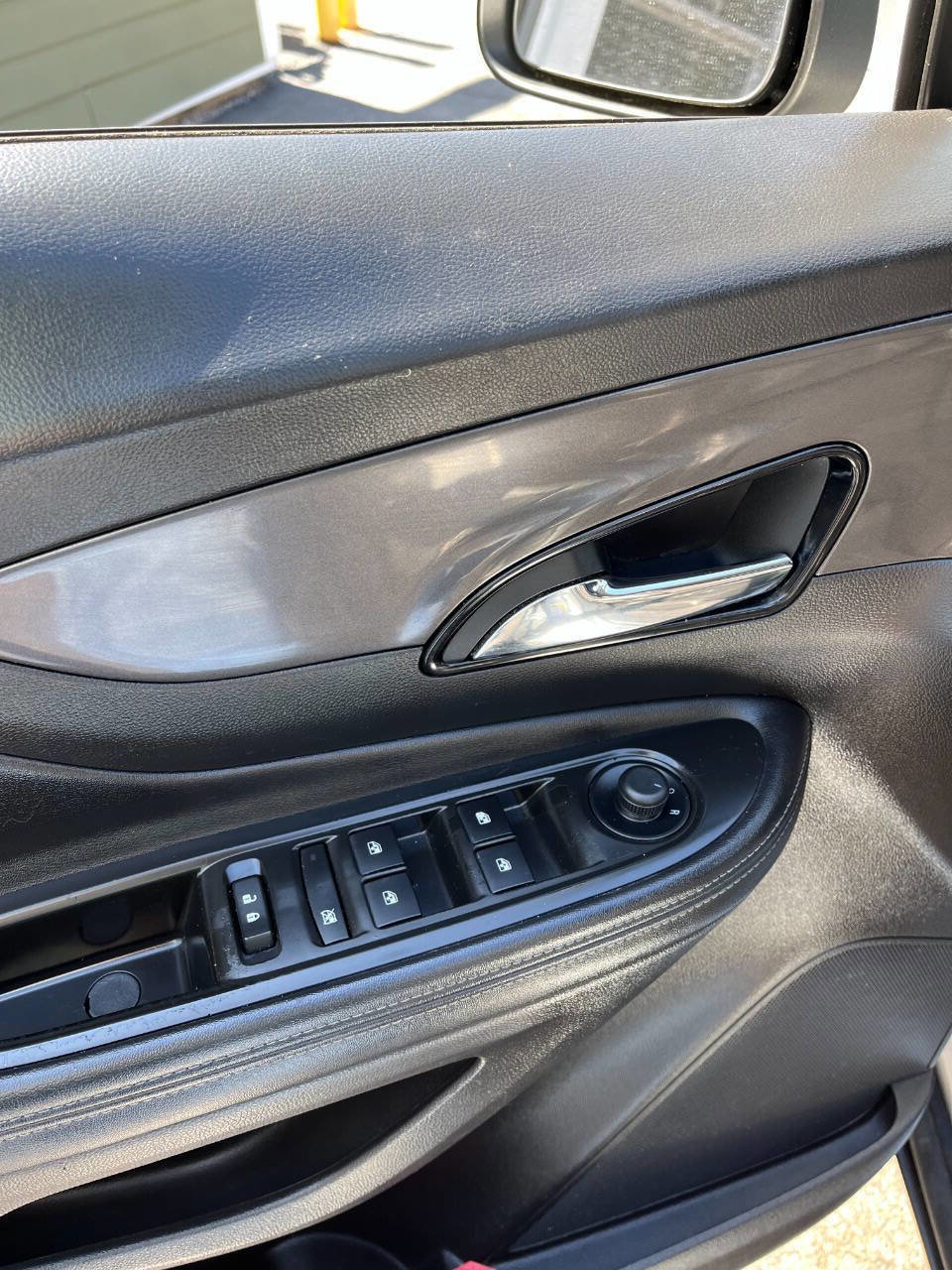 Used 2018 Buick Encore Preferred image 26