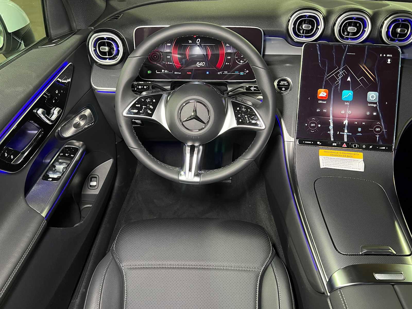 New 2025 Mercedes-Benz GLC 300 4MATIC image 34