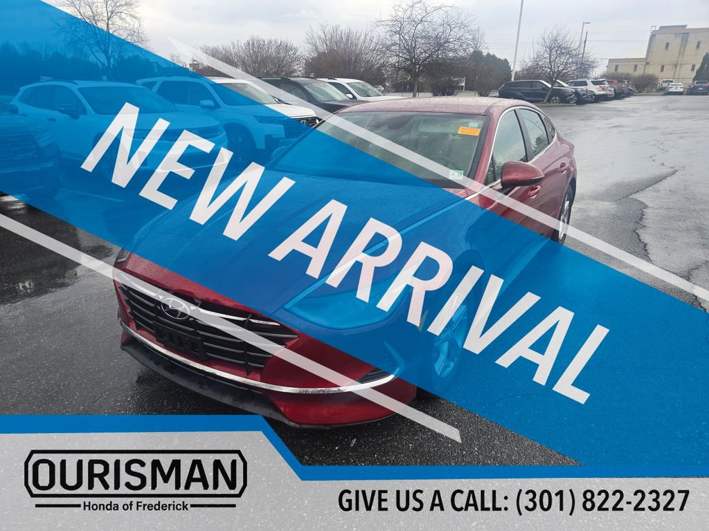 Used 2023 Hyundai Sonata SE w/ Cargo Package image 4