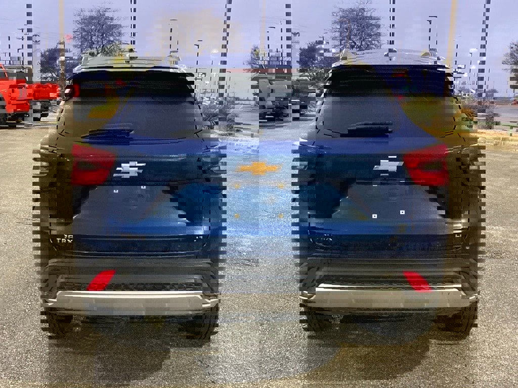 Used 2024 Chevrolet Trax LT image 6