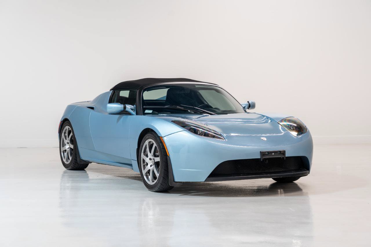 Used 2008 Tesla Roadster RWD image 2