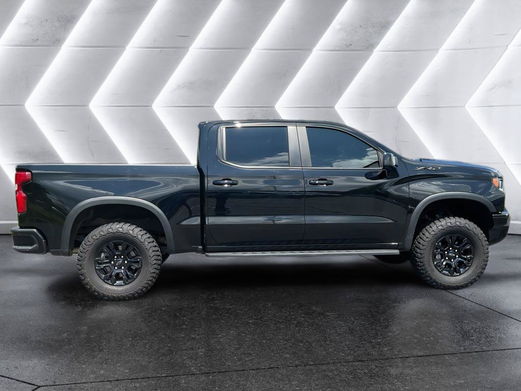 Used 2025 Chevrolet Silverado 1500 ZR2 w/ Technology Package AWD/4WD image 7
