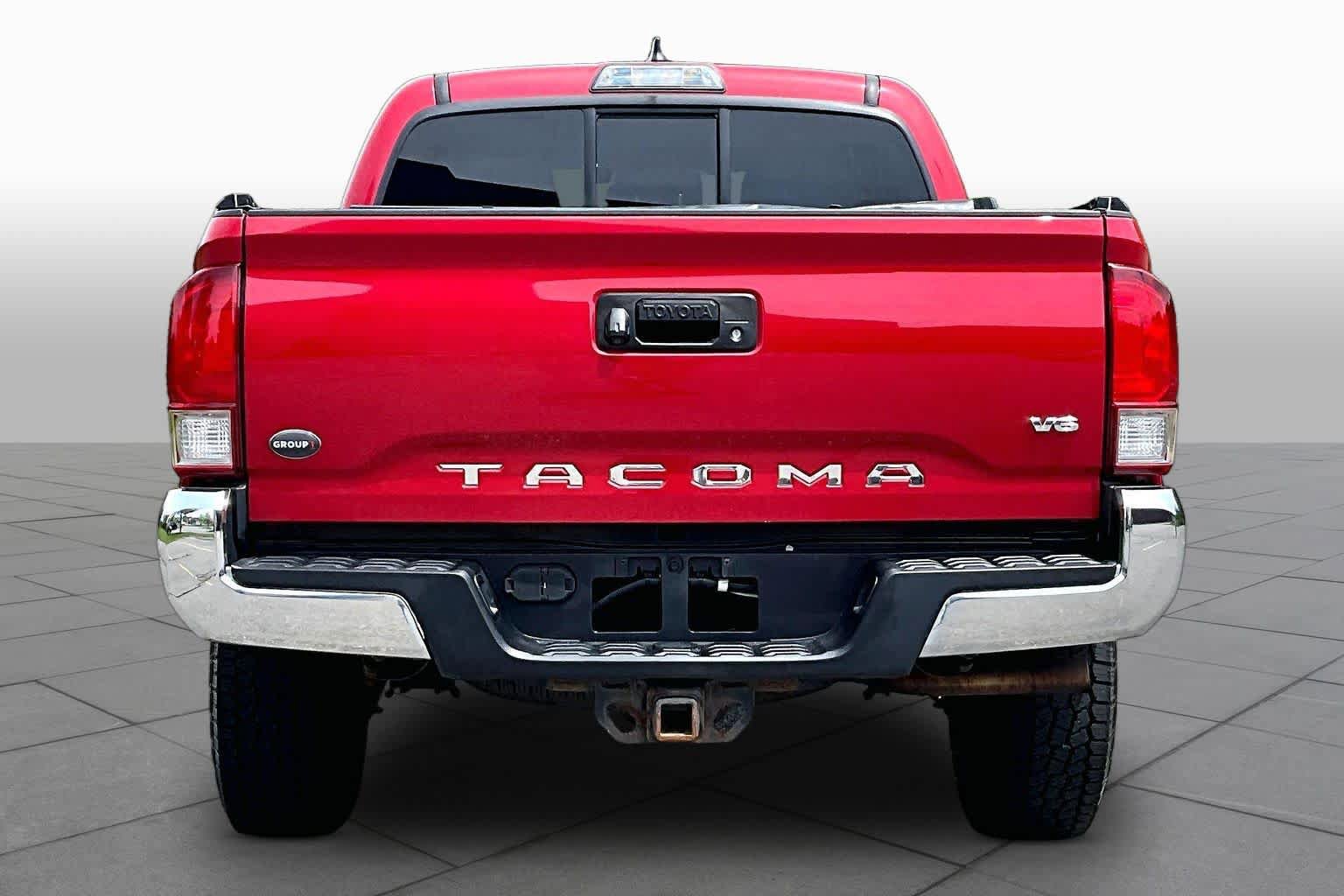 Used 2016 Toyota Tacoma TRD Off-Road w/ Towing Package AWD/4WD image 5