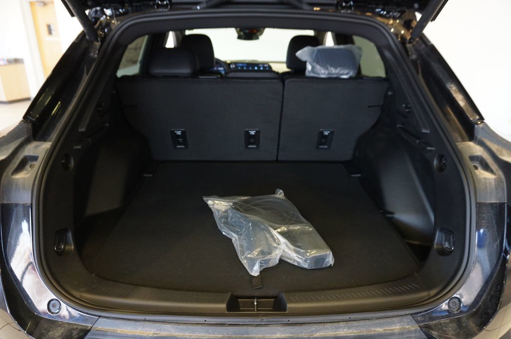 New 2026 Chevrolet Equinox EV LT image 22