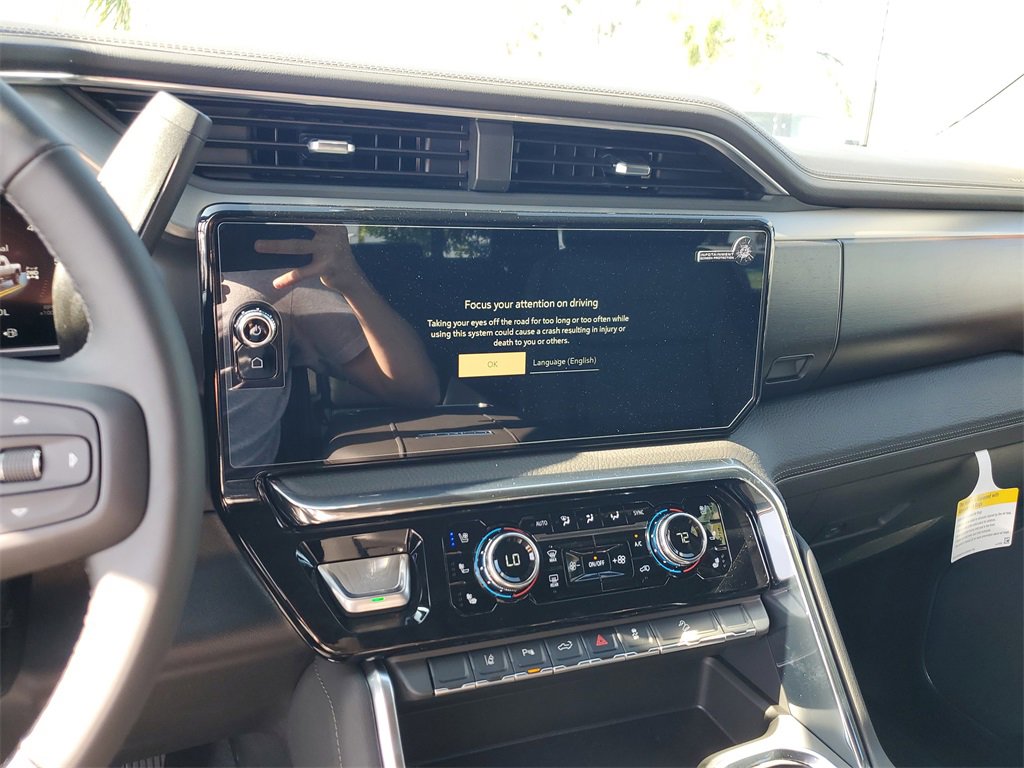 New 2026 GMC Sierra 2500 Denali w/ Denali Reserve Package image 15