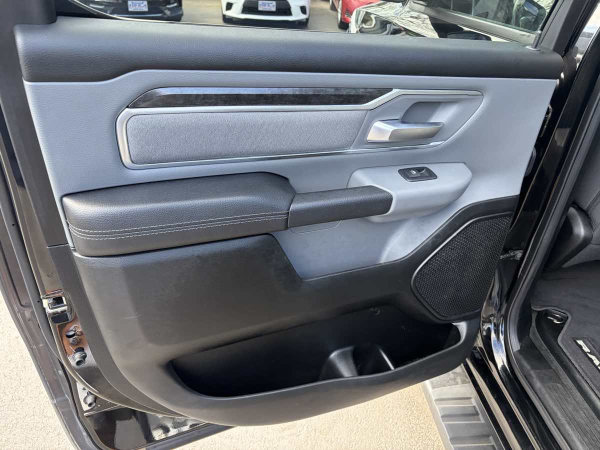 Used 2019 RAM 1500 Big Horn AWD/4WD image 16