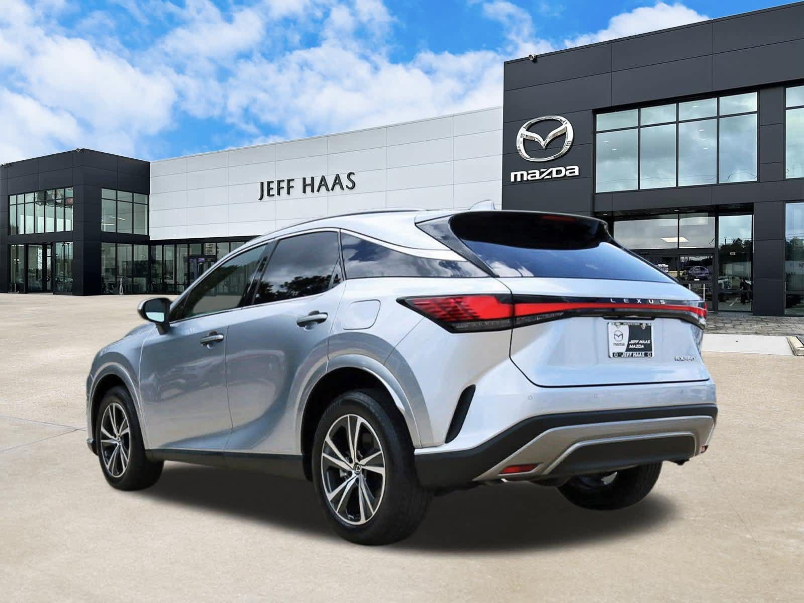 Used 2024 Lexus RX 350 Premium w/ Accessory Package (Z1) FWD image 2