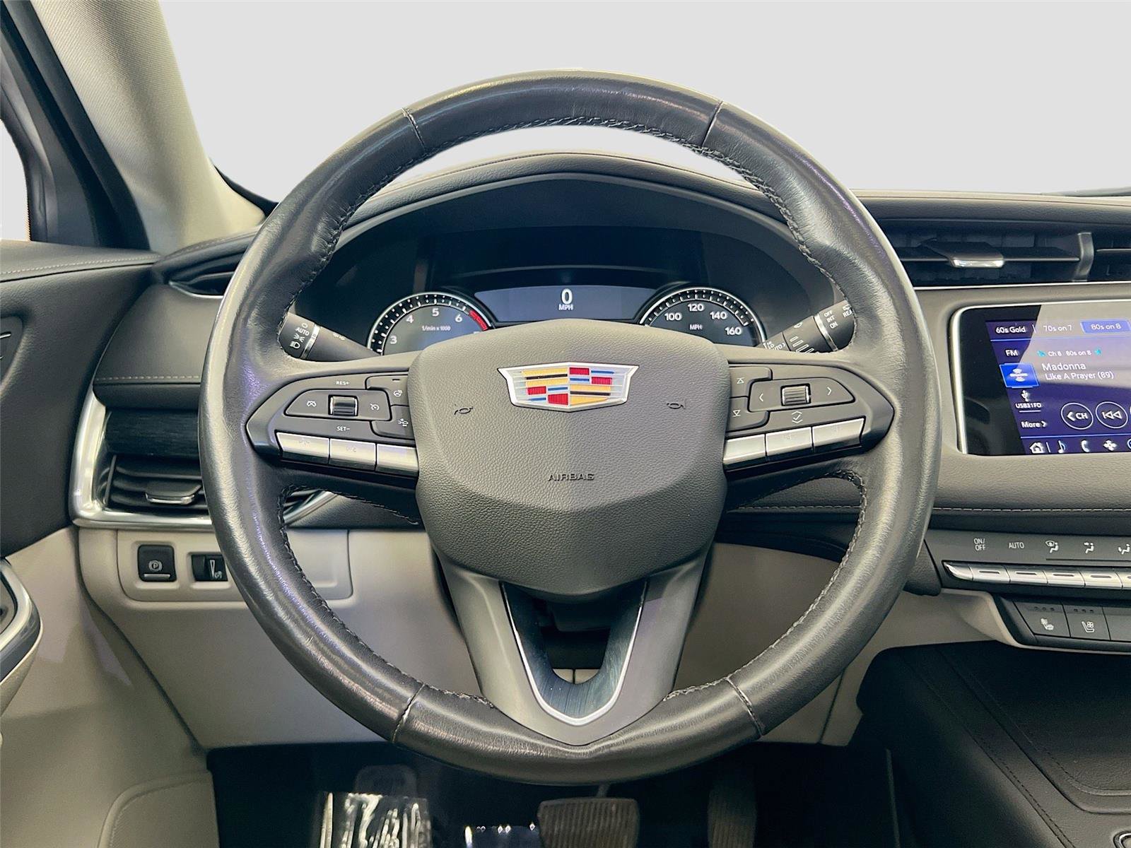 Used 2020 Cadillac XT4 Premium Luxury image 18