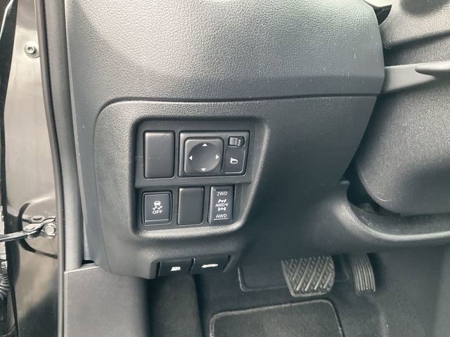 Used 2016 Nissan Juke SL image 16