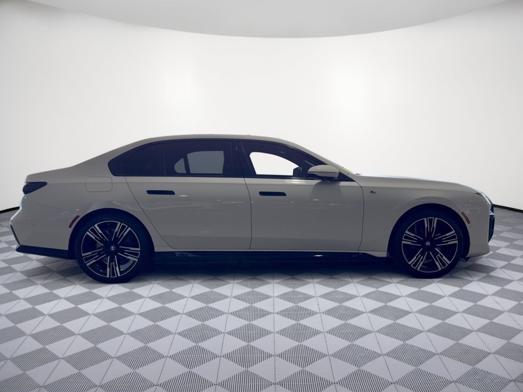 Certified 2024 BMW i7 eDrive50 w/ M Sport Package RWD image 6