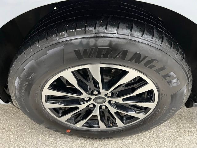 Used 2025 Ford Expedition Platinum AWD/4WD image 15