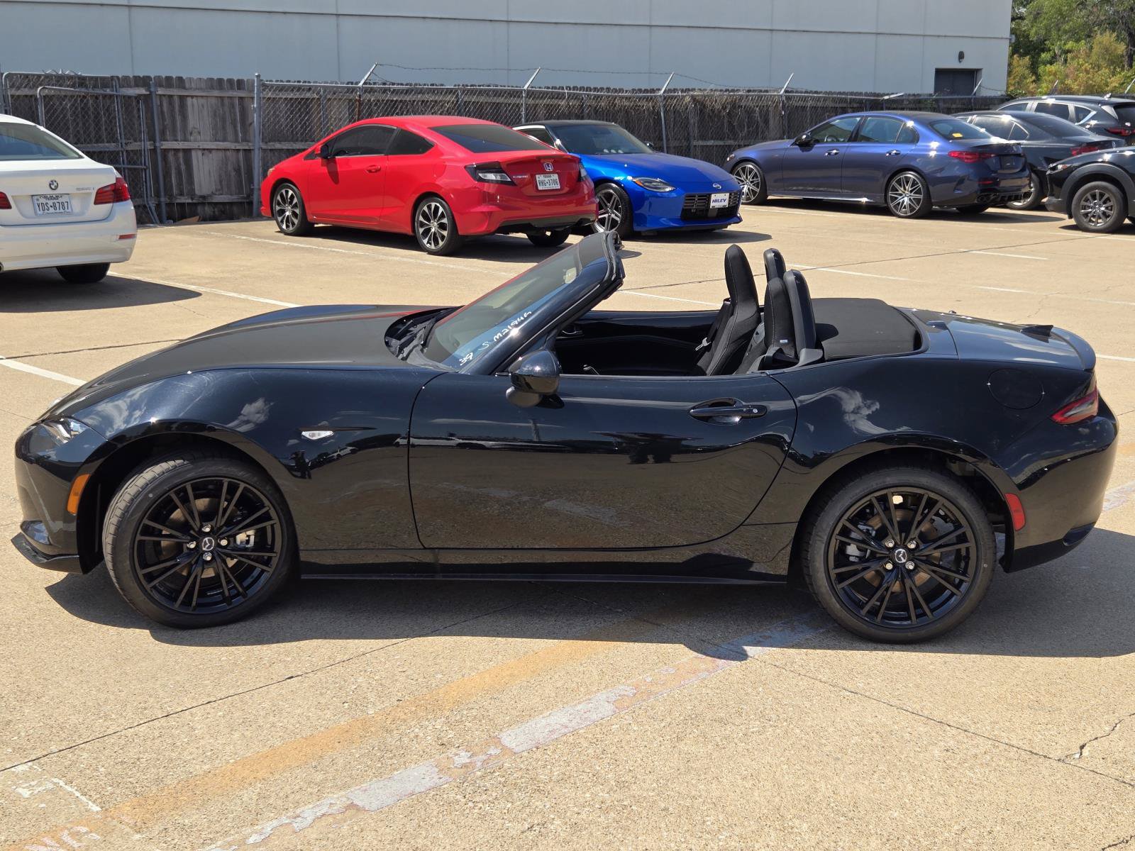 New 2026 MAZDA MX-5 Miata Club w/ Interior Package RWD image 9