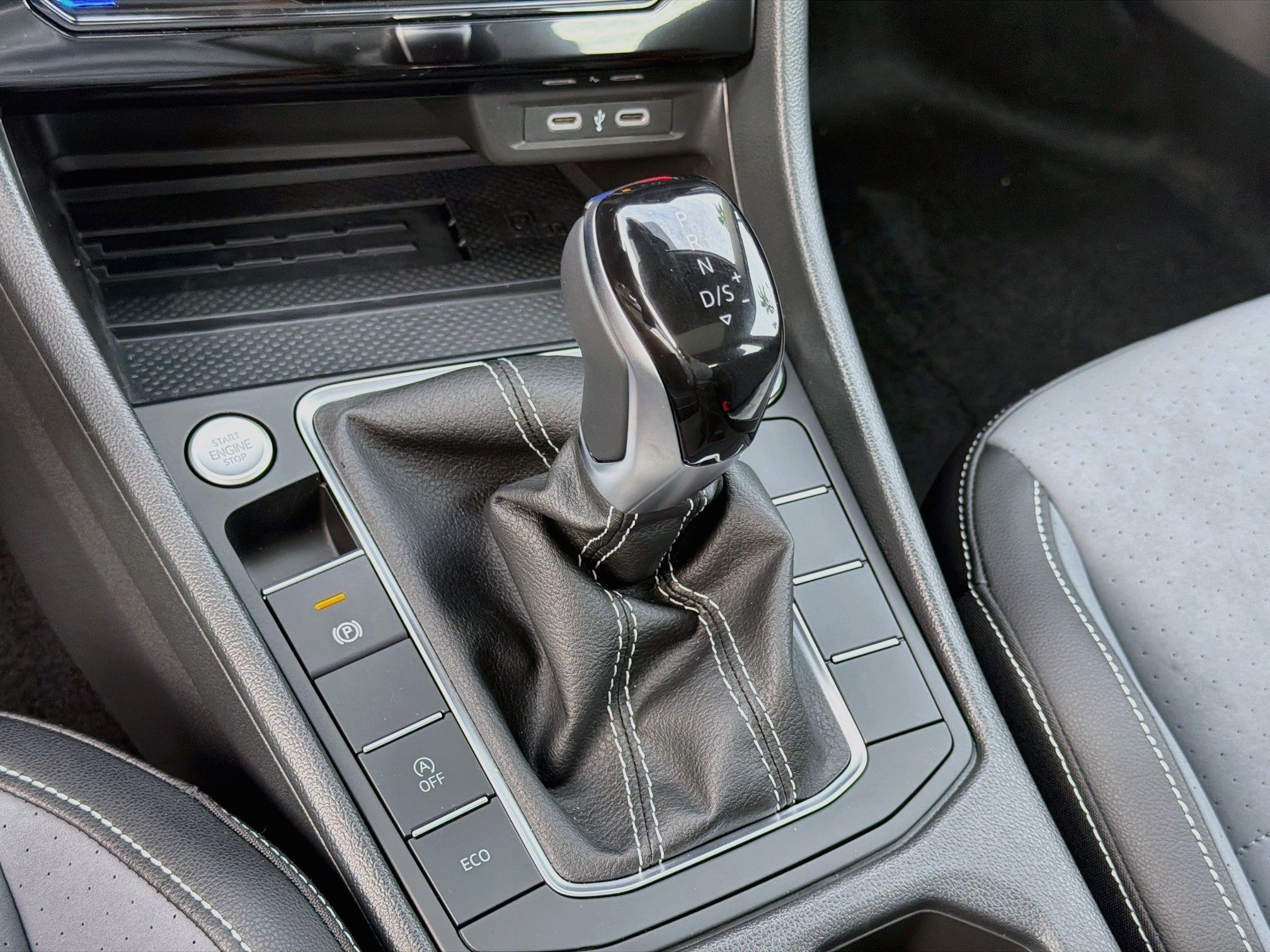 New 2027 Volkswagen Jetta SE FWD image 15