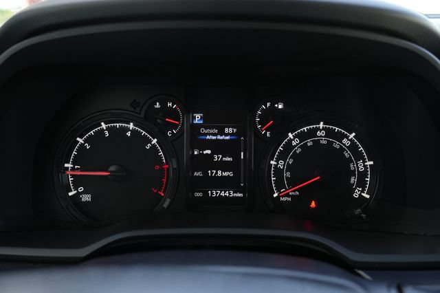 Used 2020 Toyota 4Runner SR5 Premium AWD/4WD image 13