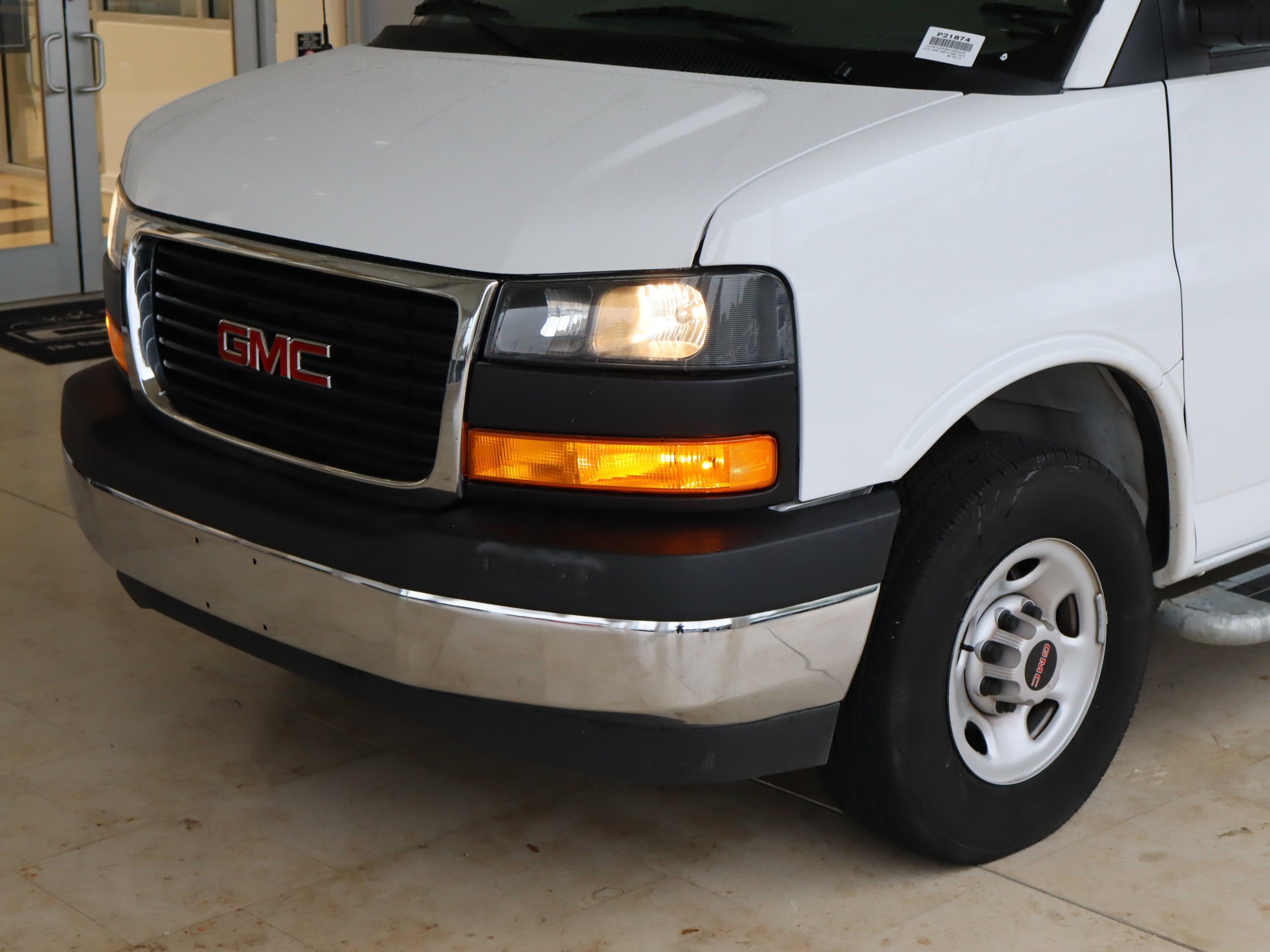 Used 2025 GMC Savana 2500 w/ Driver Convenience Package RWD image 7