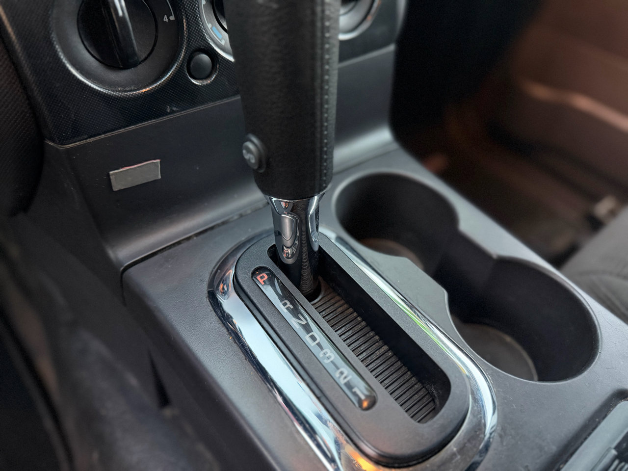 Used 2010 Ford Explorer Sport Trac XLT image 21