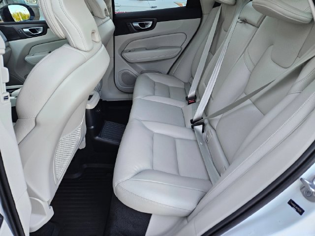 Certified 2024 Volvo XC60 T8 Plus w/ Protection Package Premier AWD/4WD image 13