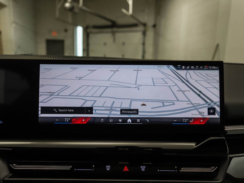 Certified 2025 BMW 530i xDrive w/ Premium Package image 17