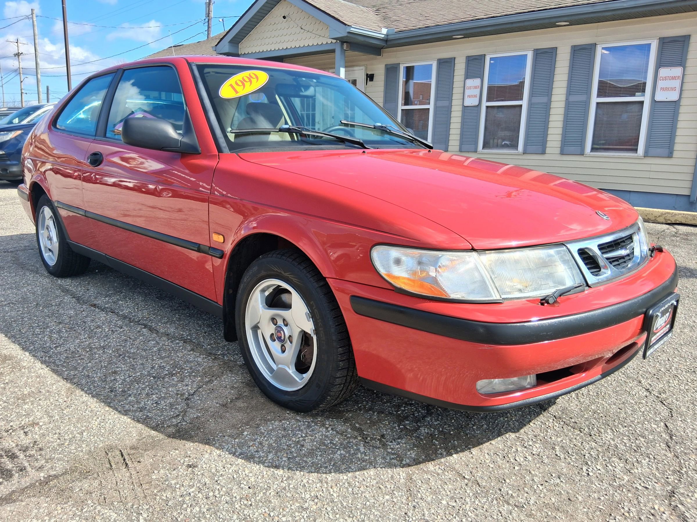 Used 1999 Saab 9-3 2.0T FWD image 2
