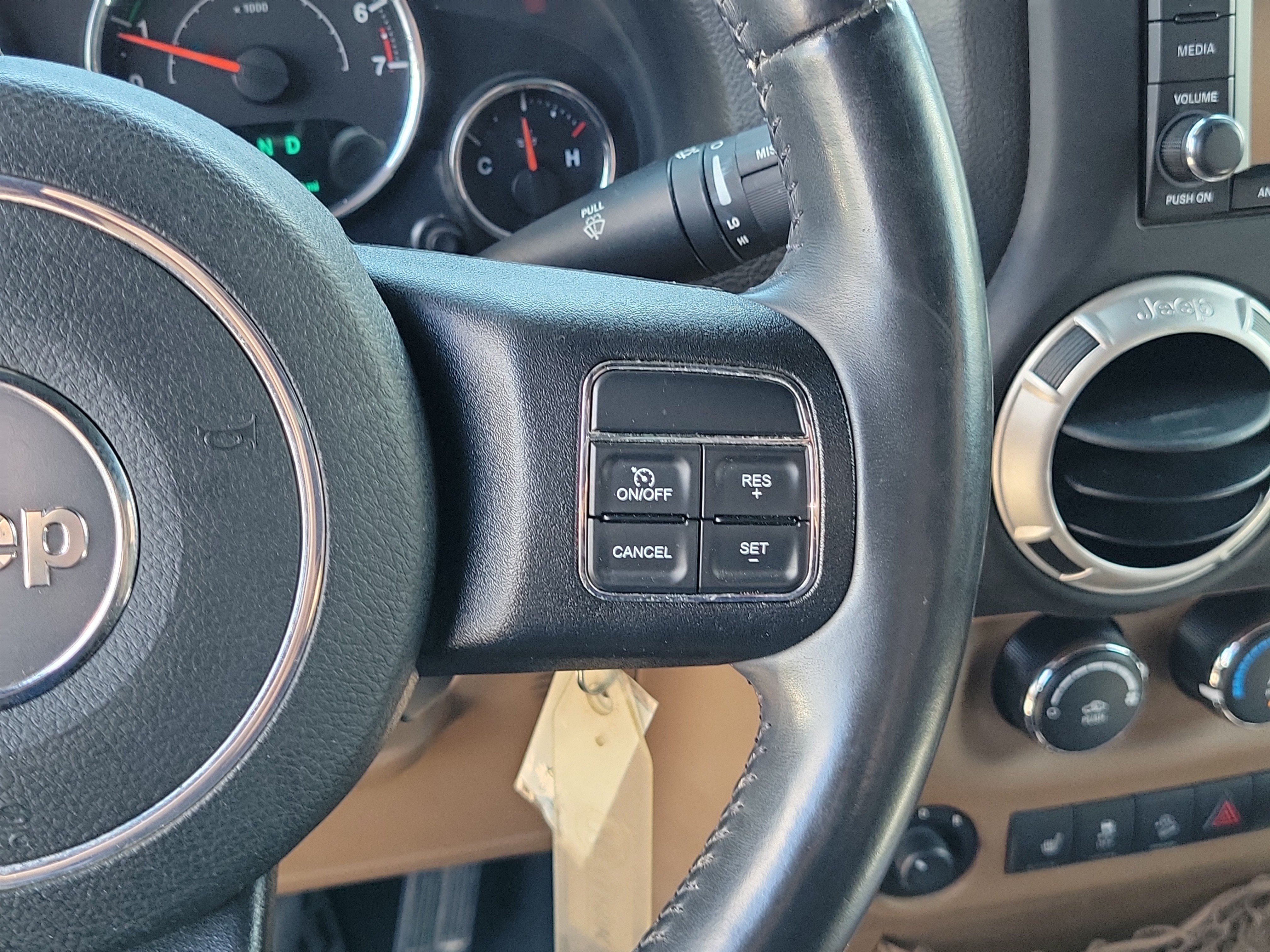 Used 2015 Jeep Wrangler Rubicon w/ Power Convenience Group AWD/4WD image 20