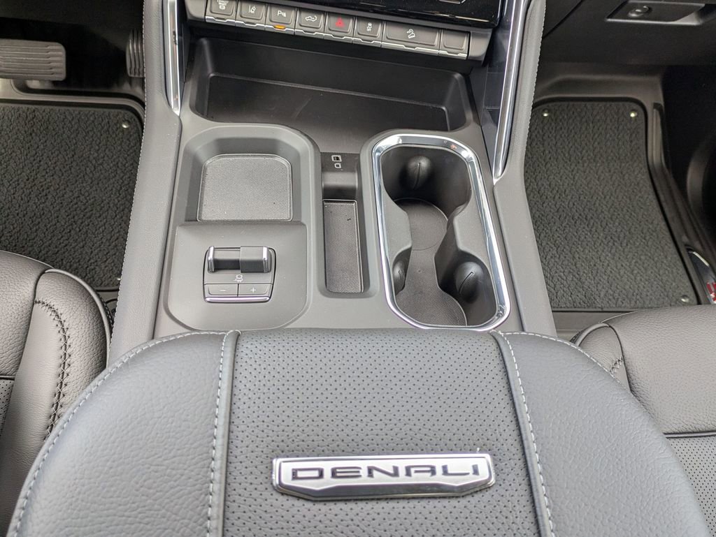 New 2025 GMC Sierra 2500 Denali w/ Denali Reserve Package AWD/4WD image 15