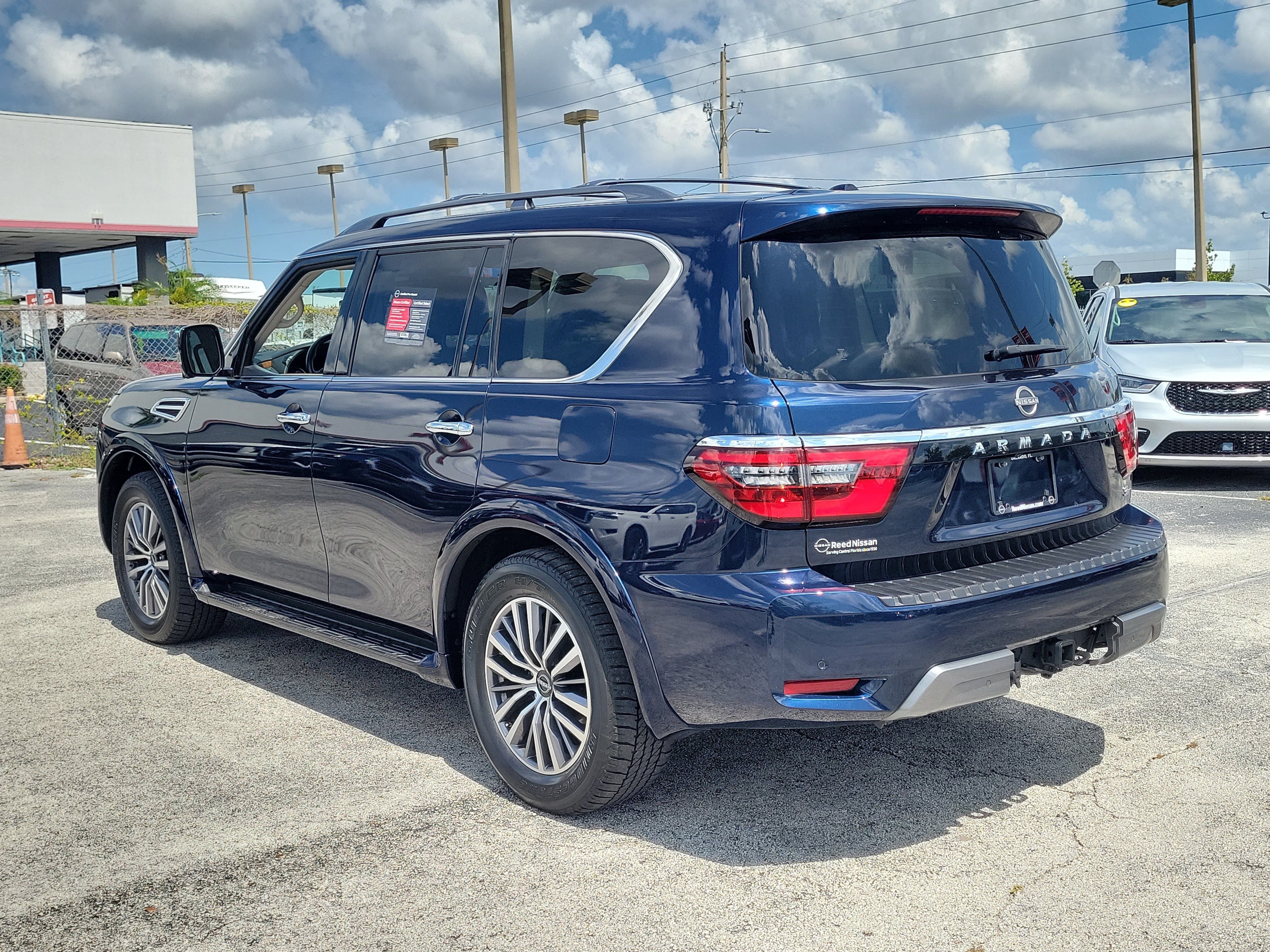 Certified 2023 Nissan Armada SL w/ Cargo Package AWD/4WD image 8