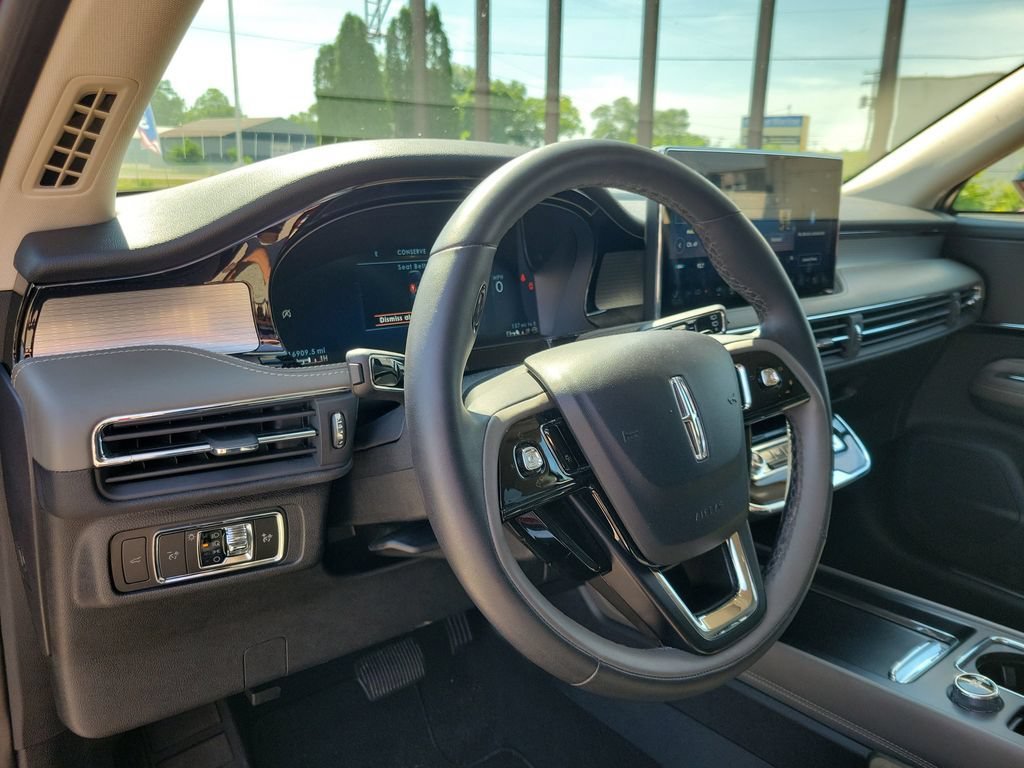Used 2023 Lincoln Corsair FWD image 19