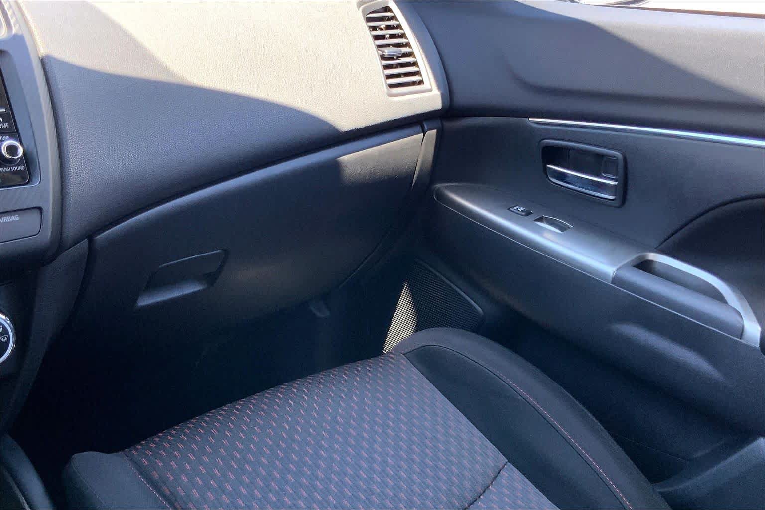 Used 2019 Mitsubishi Outlander Sport ES FWD image 36