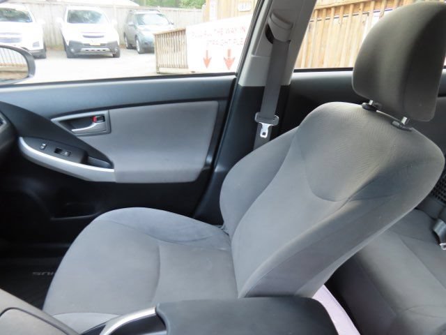 Used 2013 Toyota Prius Prime Plug-In Hybrid FWD image 24