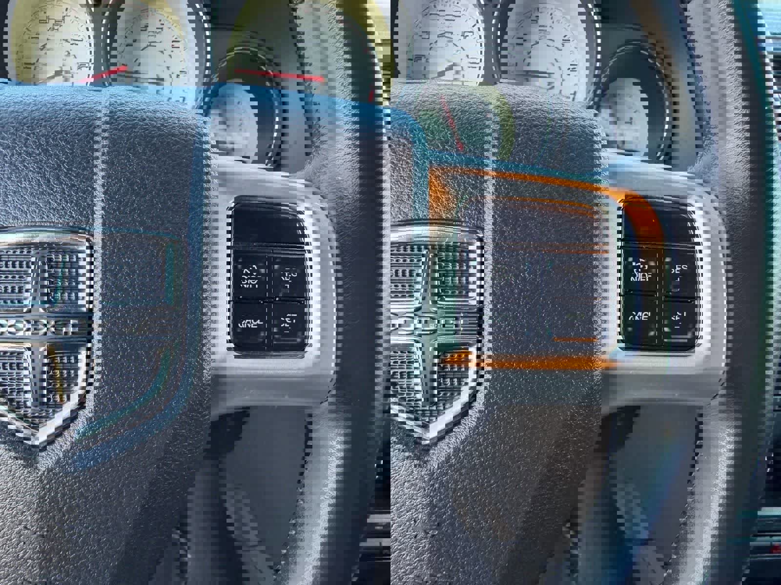 Used 2011 Dodge Challenger image 30