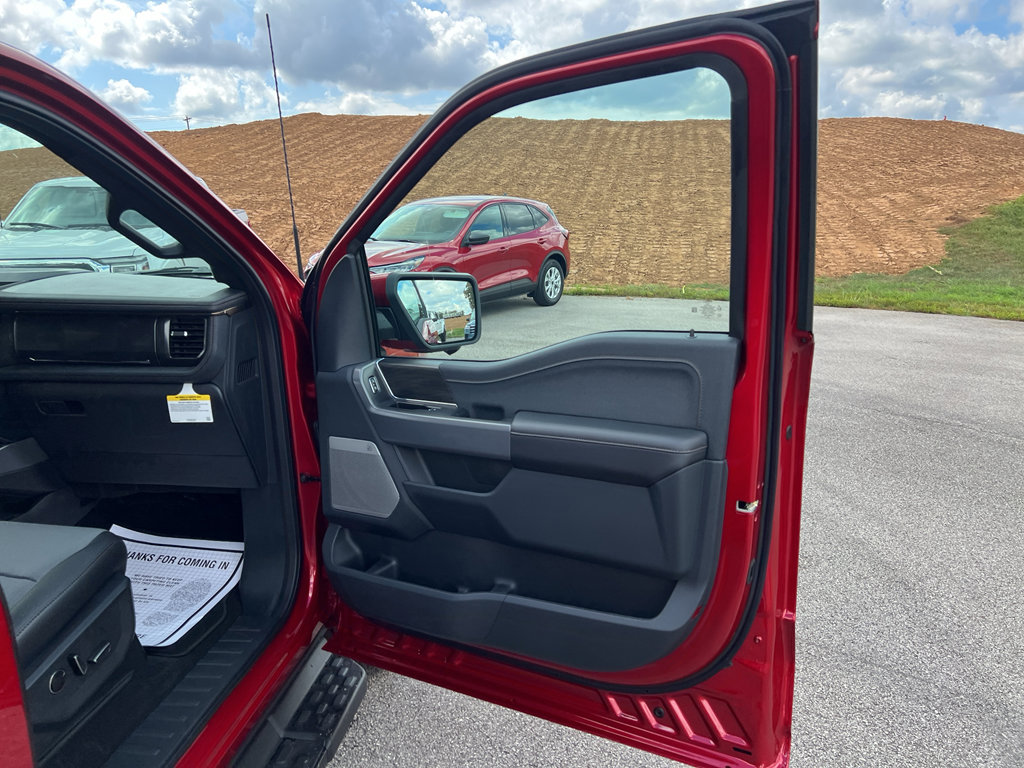 New 2025 Ford F150 Lightning Lariat AWD/4WD image 15