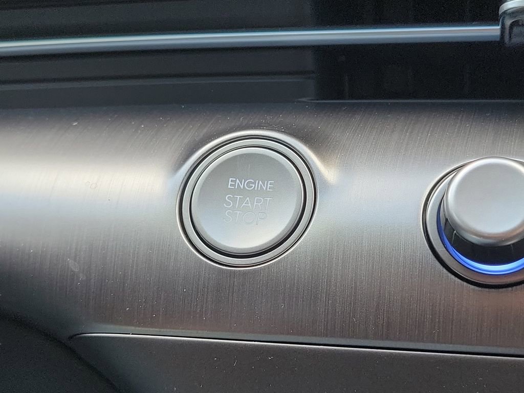 Certified 2026 Hyundai Kona SE image 35