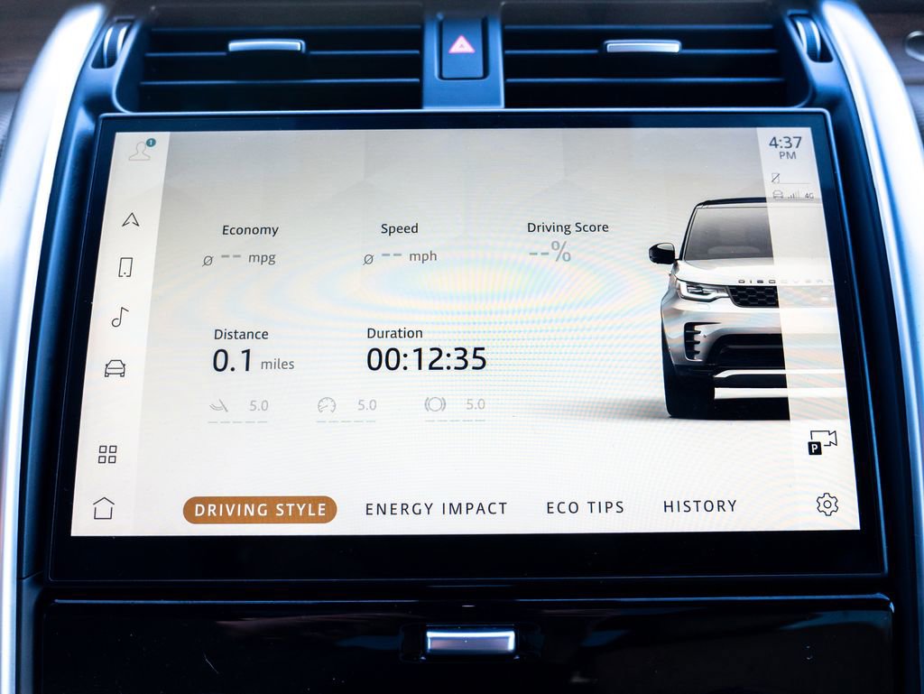 Used 2024 Land Rover Discovery Dynamic SE image 27