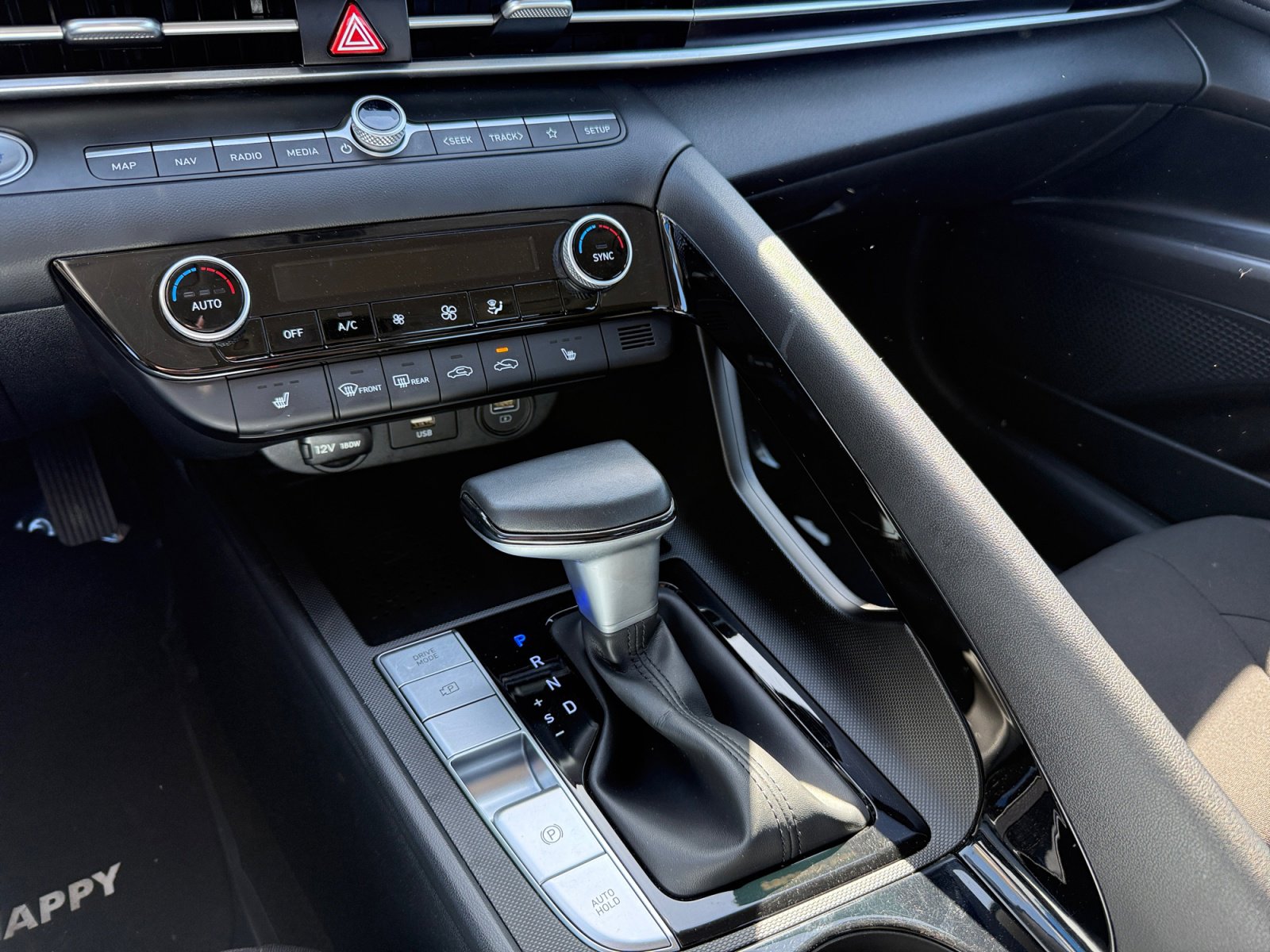 Certified 2023 Hyundai Elantra SEL w/ Convenience Package FWD image 13