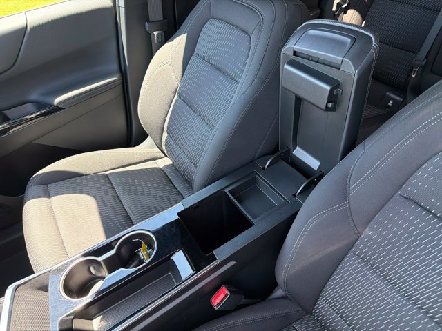 Used 2025 Chevrolet Equinox LT AWD/4WD image 21