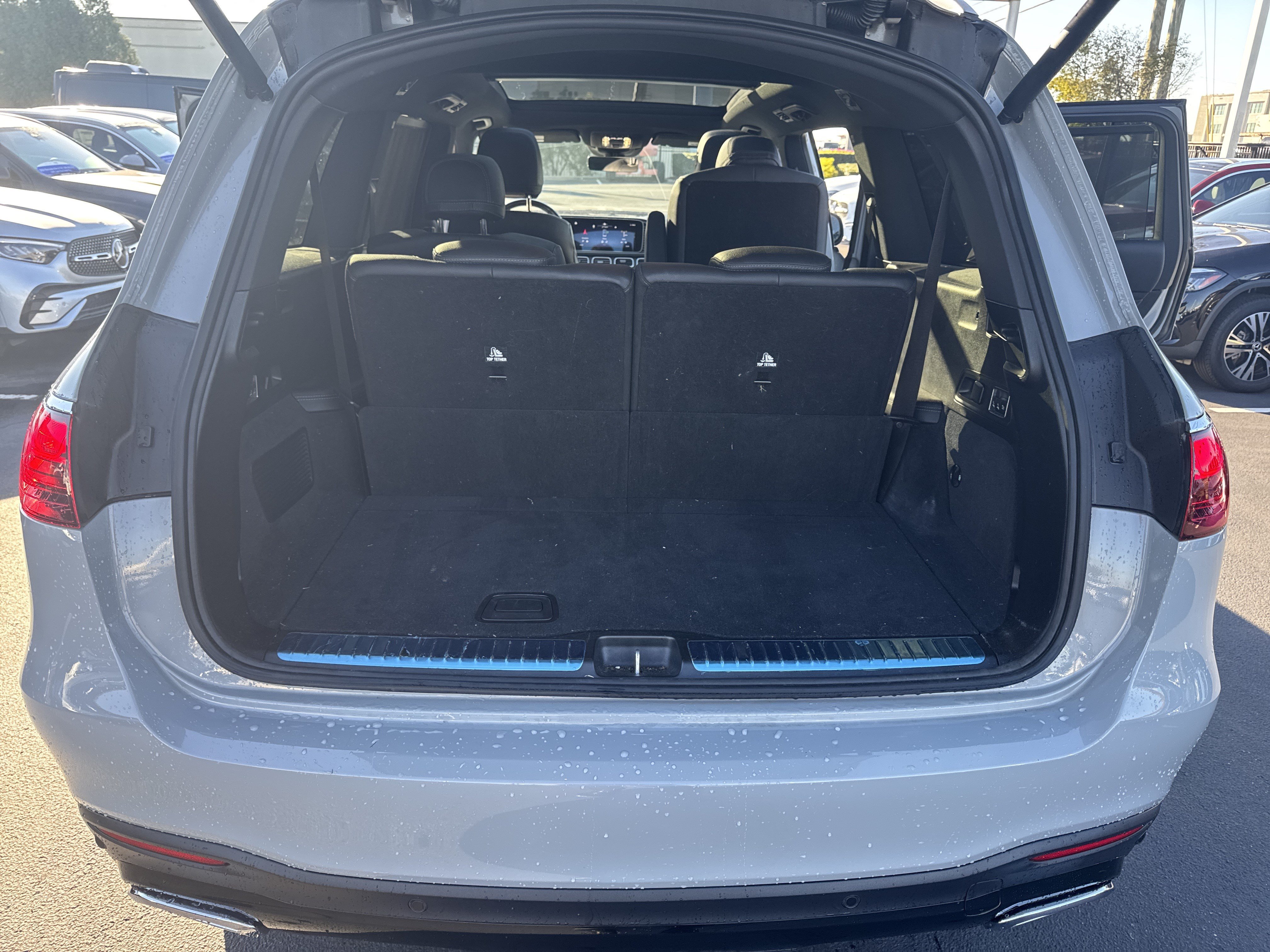 Used 2024 Mercedes-Benz GLS 450 4MATIC image 34