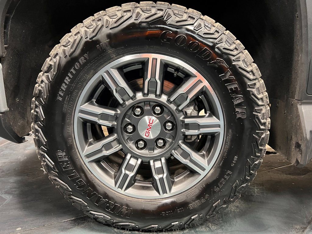 Used 2024 GMC Sierra 1500 AT4 w/ Technology Package image 25