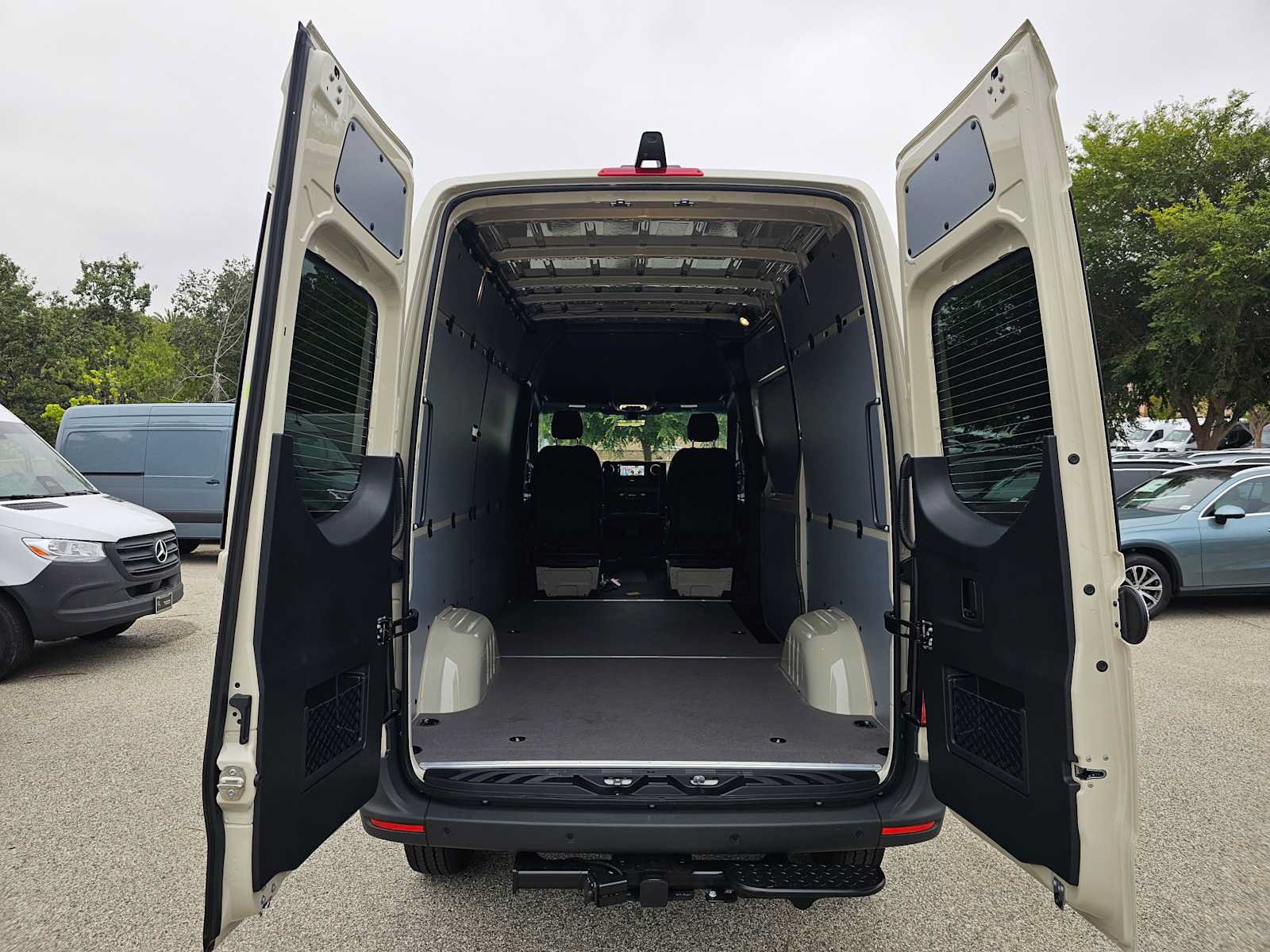 New 2026 Mercedes-Benz Sprinter 2500 image 17