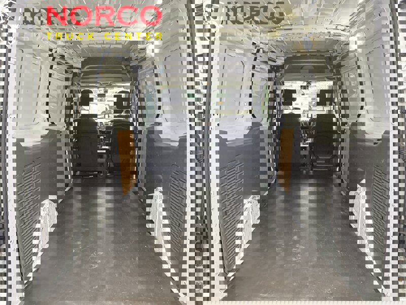 Used 2021 Ford Transit Connect XLT image 16