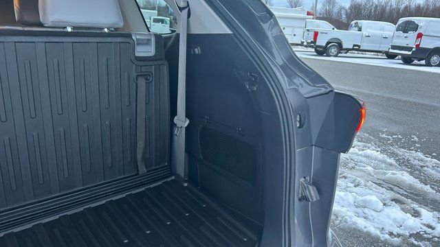 Used 2023 Toyota Highlander Limited image 14