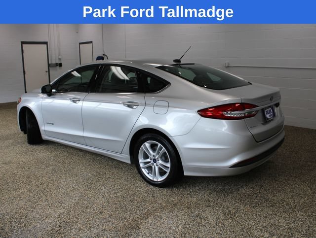 Used 2018 Ford Fusion S FWD image 2