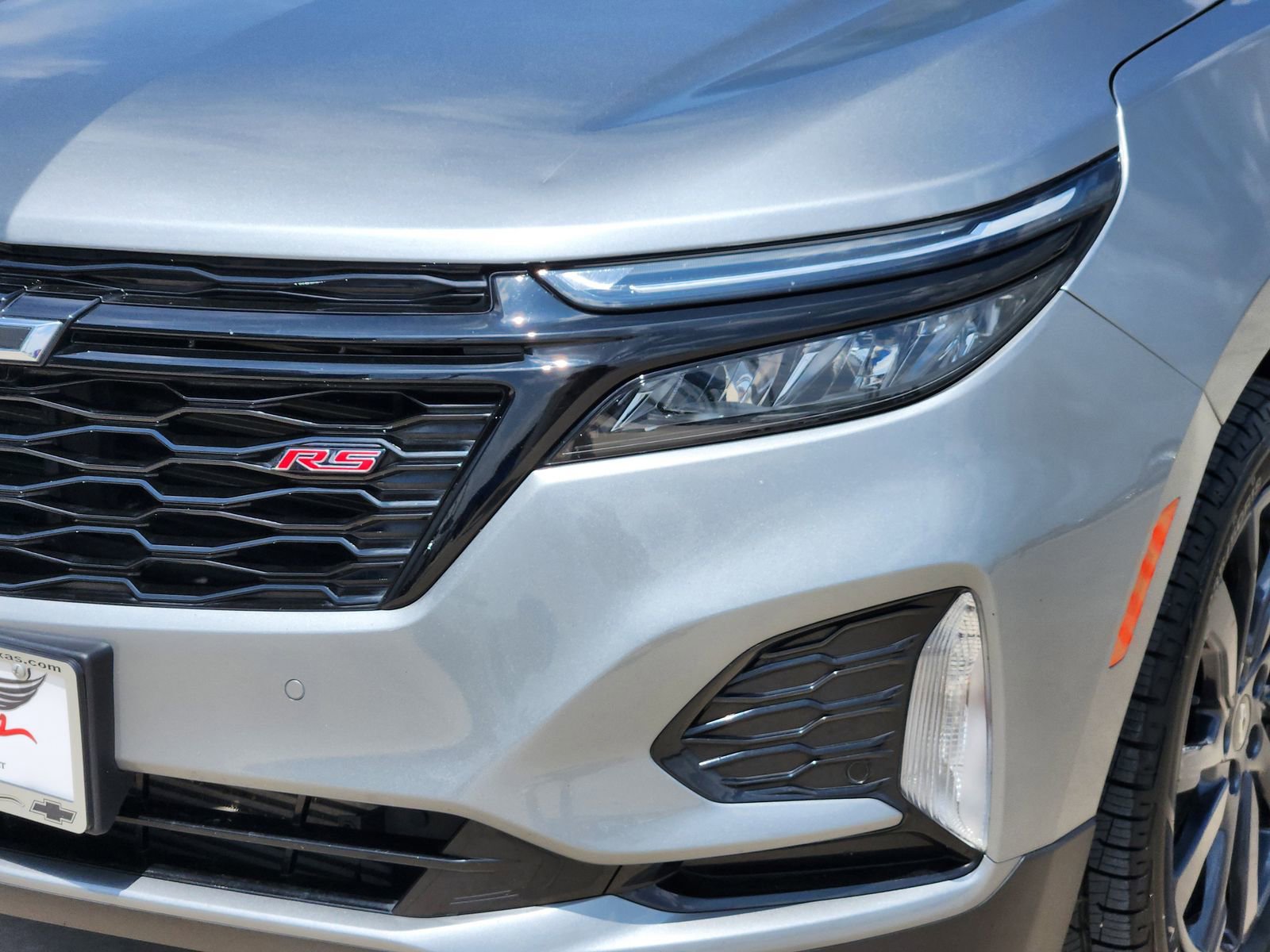 Used 2024 Chevrolet Equinox RS FWD image 9